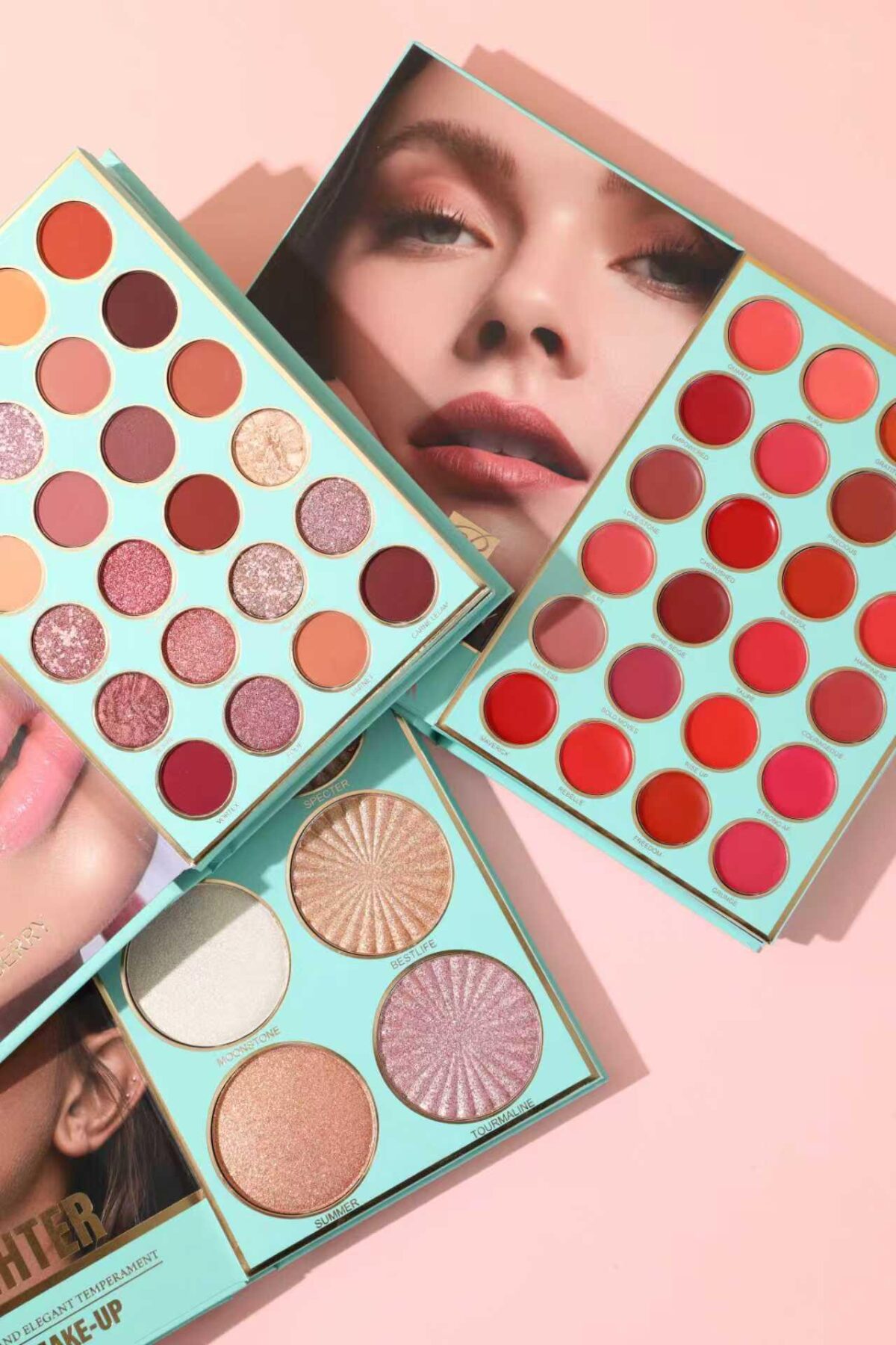 ⁦باليت الكتاب تيفاني بلو الشاملة من روز بيري (Rose Berry Tiffany Blue Full Makeup Palette) - الحجم الكبير⁩ - الصورة ⁦6⁩