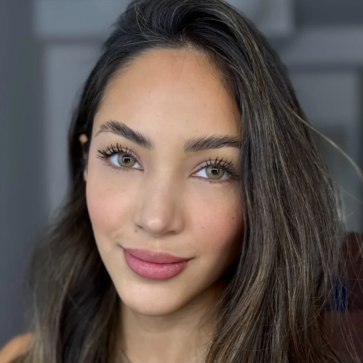 ⁦عدسة فرش ليدي - جورجيوس براون | Fresh lady Gorgeous Brown Contact Lenses⁩ - الصورة ⁦2⁩