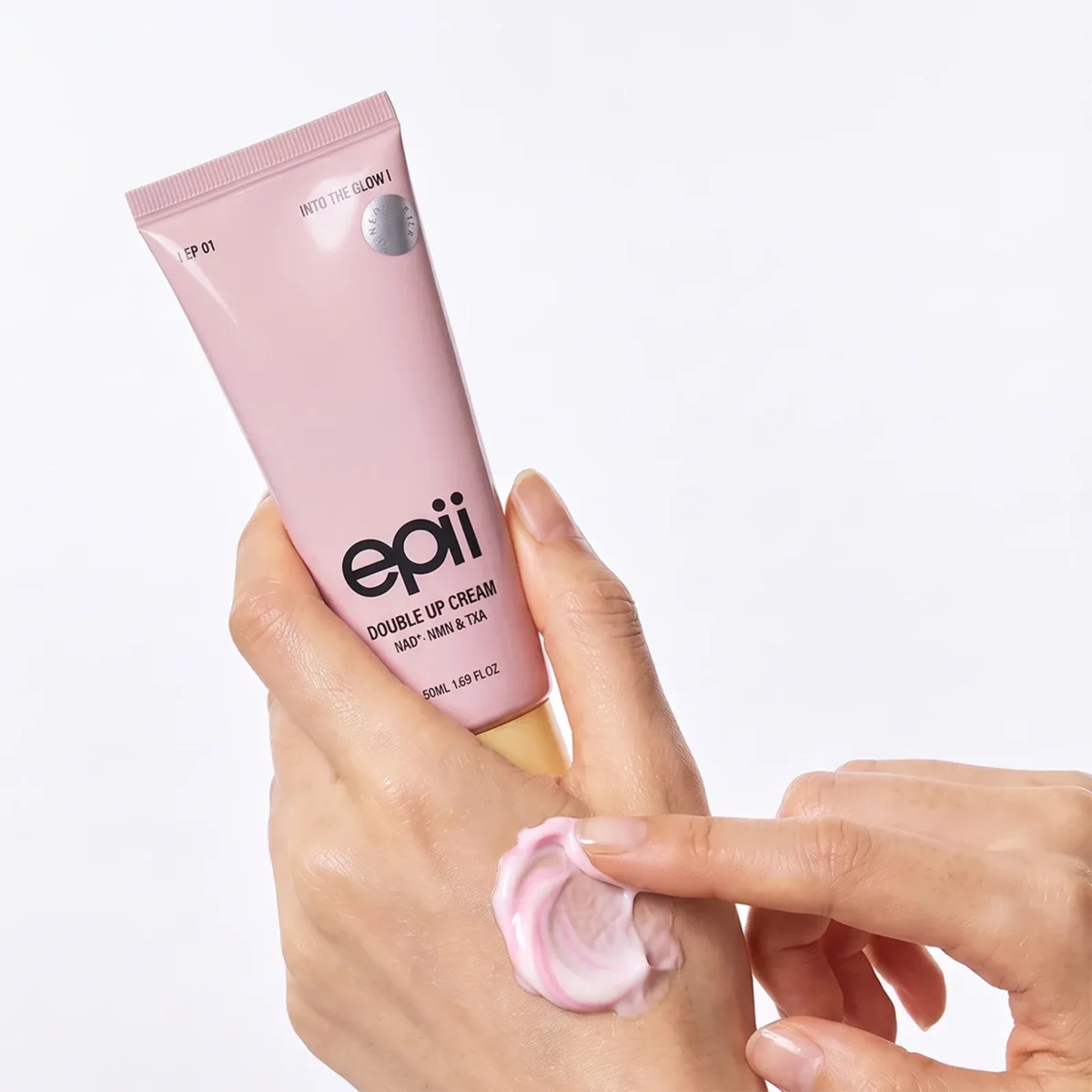 ⁦كريم دبل أب المضاعف لتفتيح وشد البشرة بالناد بلس وحمض الترانيكساميك من إيبي (epii Double Up Cream NAD+ NMN TXA) - 50 مل⁩ - الصورة ⁦5⁩